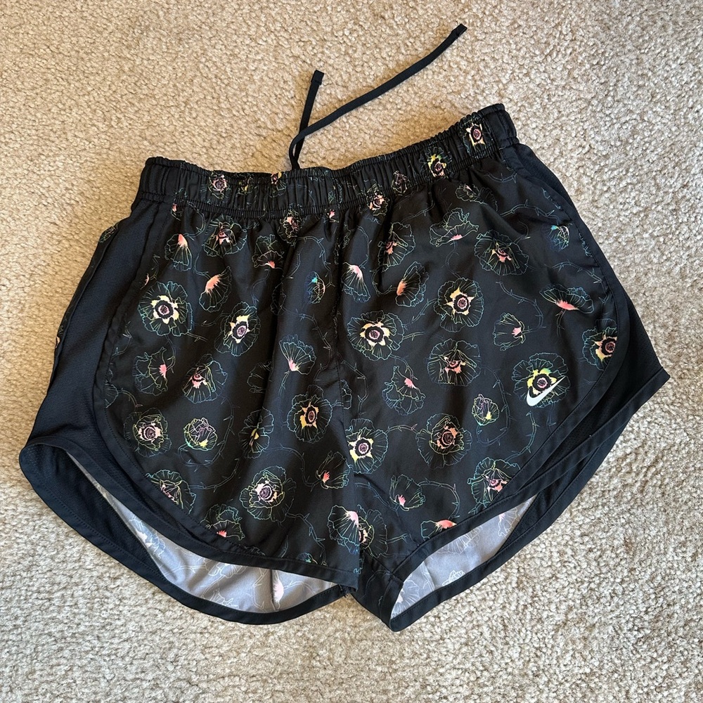 Nike Women's Black Floral Shorts